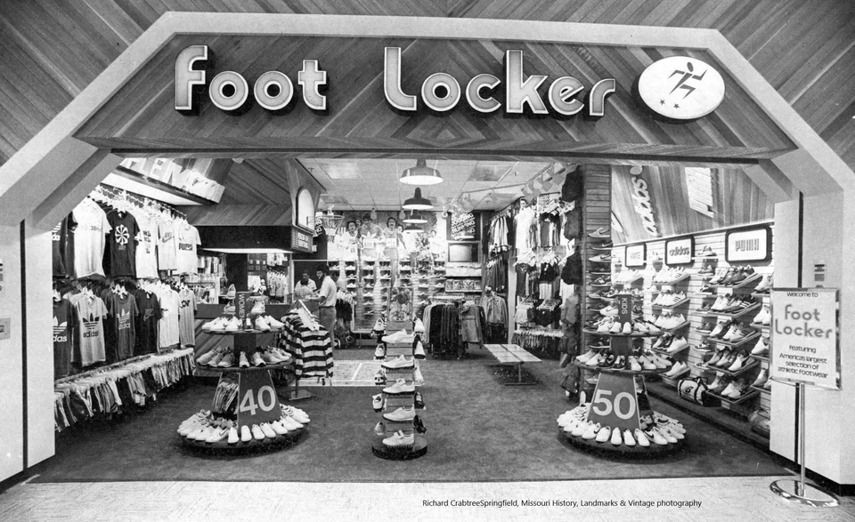 A Slow Night At Foot Locker With The Boss – Erik Eckel